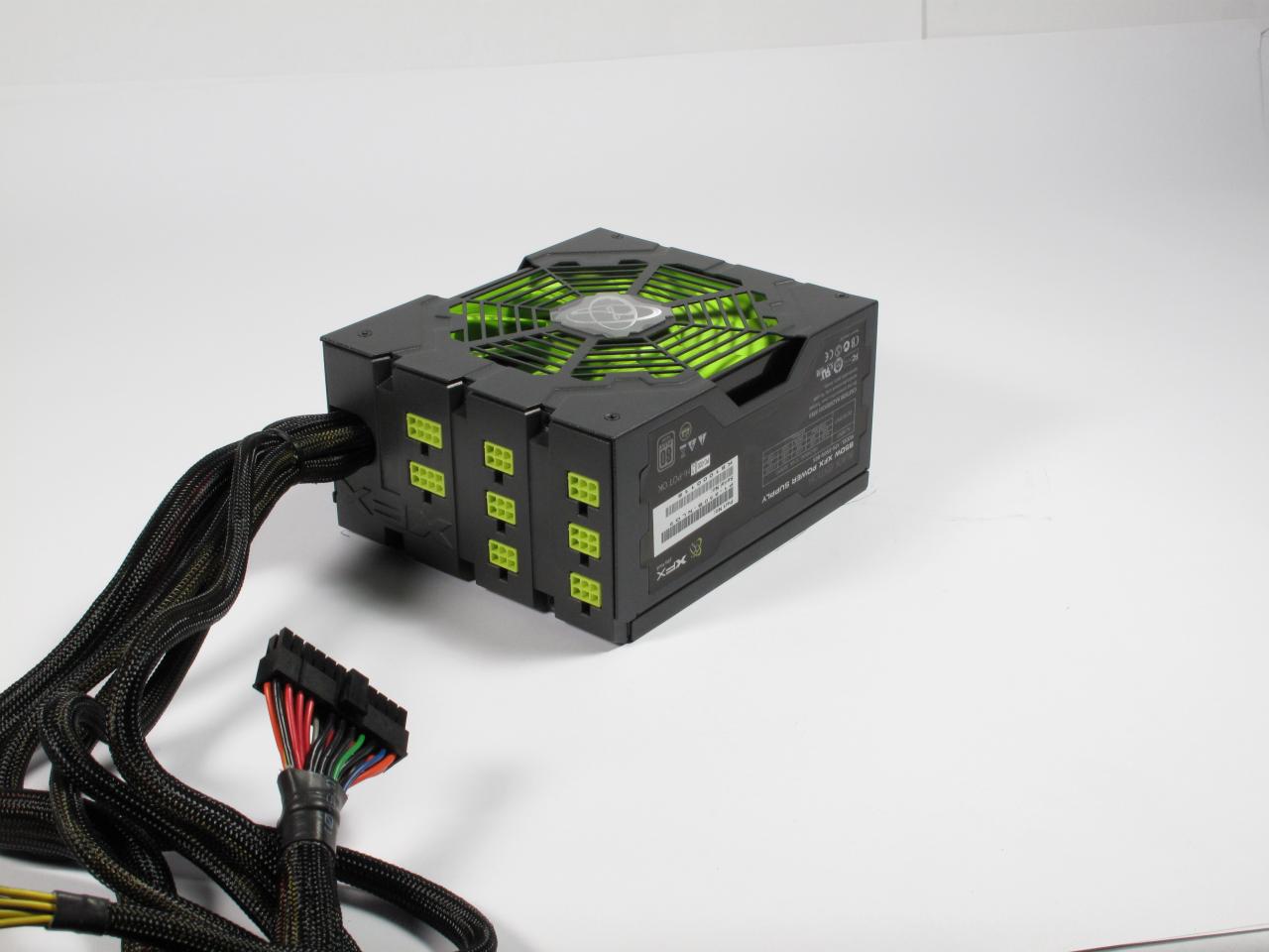 [02/11/2009] XFX Black Edition 850W