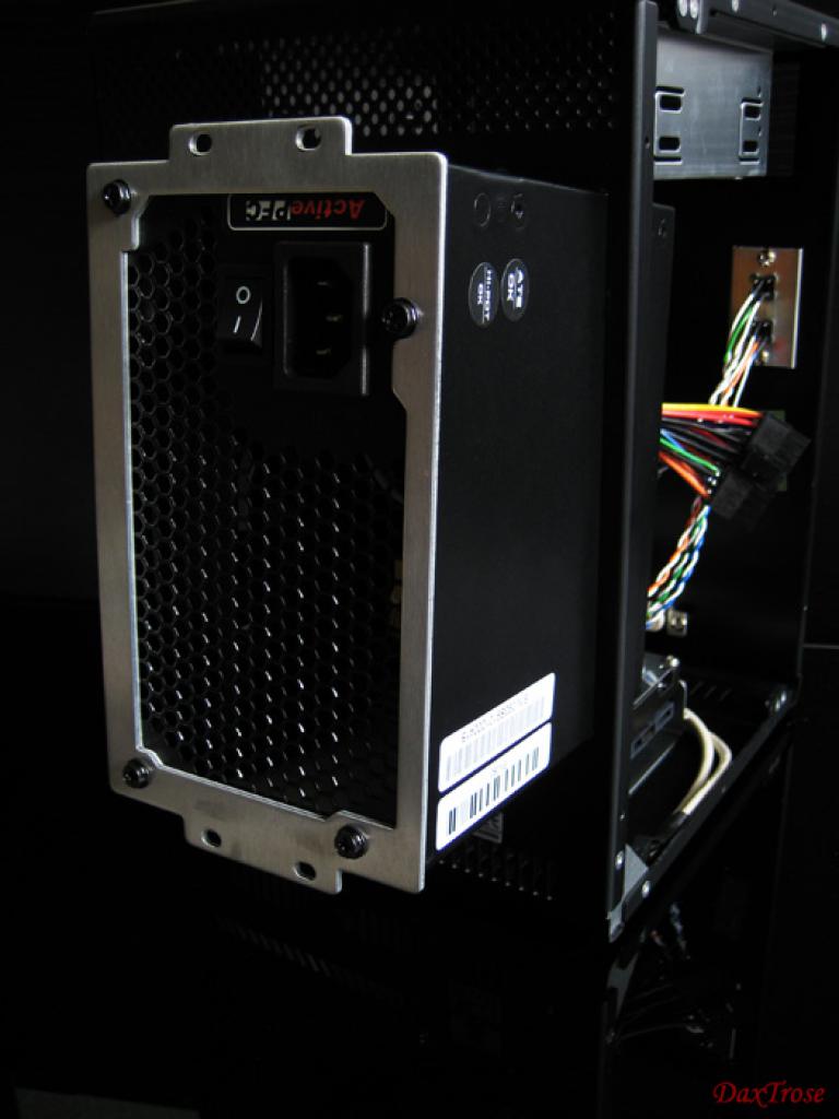 [21/11/2009] PC Games Hardware Extreme: Das kleine Schwarze meiner Freundin (10)