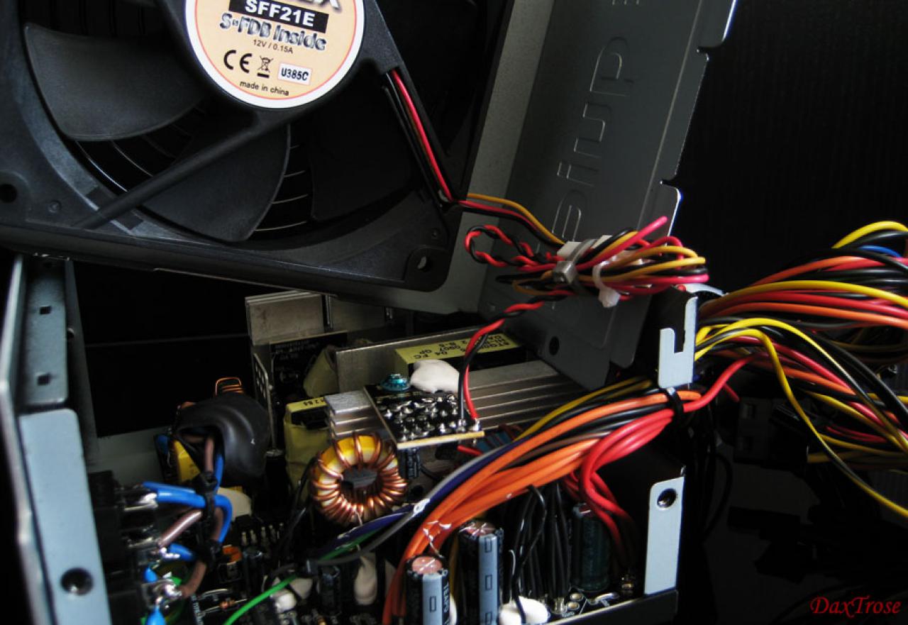 [21/11/2009] PC Games Hardware Extreme: Das kleine Schwarze meiner Freundin (45)