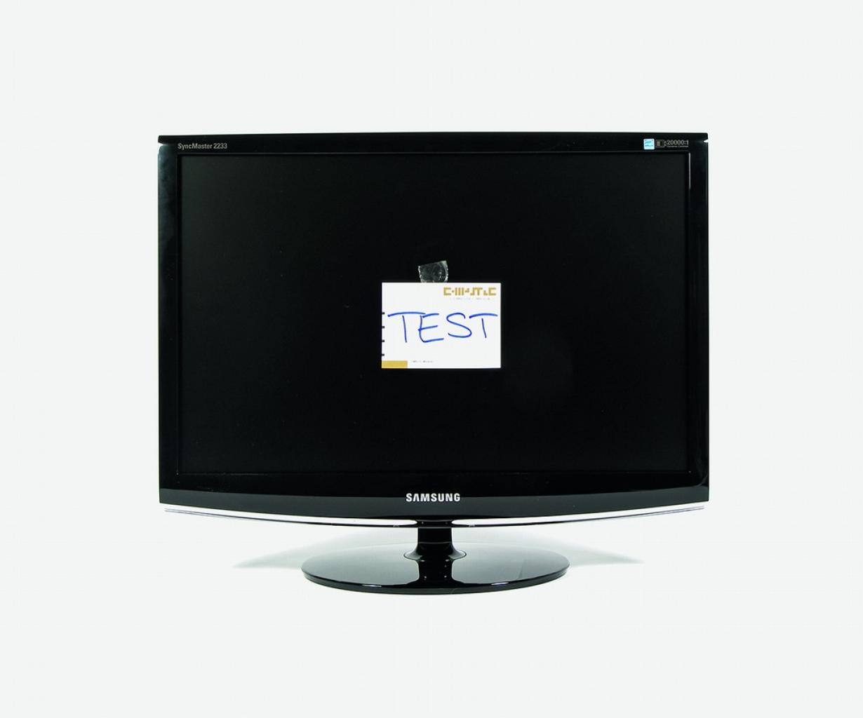 [14/12/2009] In die 22-Zoll-Klasse steigen Sie mit dem Samsung Syncmaster 2233BW schon für 170 Euro ein. Vor einigen Wochen war das LCD noch für 140 Euro erhältlich. Das Syncmaster bietet eine befriedigende Reaktionszeit von 25 Millisekunden. Das Display löst mit 1.680 x 1.050 Pixeln auf und wird per D-Sub oder DVI-D angeschlossen.