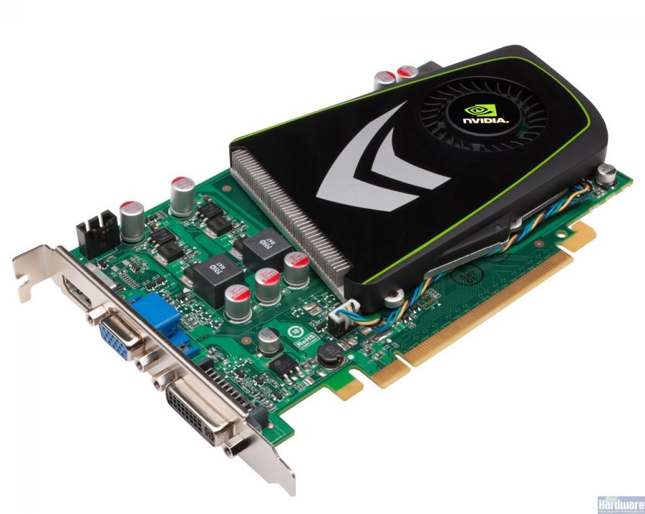 [18/12/2009] Geforce GT 240: 40nm, die Dritte. Mit der GT 240 kann Nvidia am 17. November zumindest in die Leistungsregionen der Geforce 9600 GT und der HD 4670 vorstoßen. Preislich liegt die Karte mit fast 100 Euro zunächst jedoch im uninteressanten Bereich.