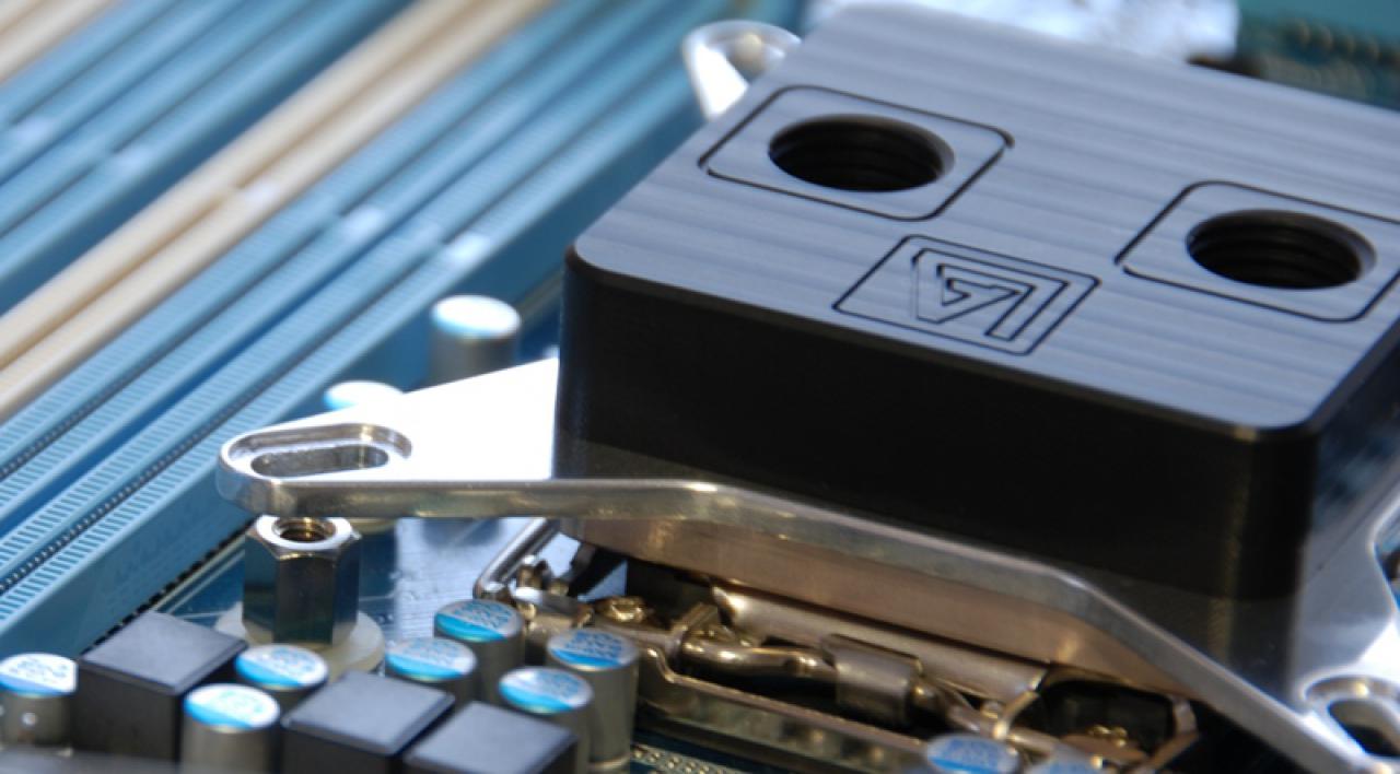 [30/12/2009] PC Games Hardware Extreme: Ein Wakü-PC im Wandel der Zeit (9)