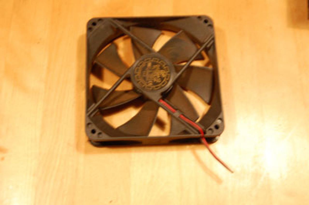 [05/12/2009] PC Games Hardware Extreme: Hello-Kitty-PC im Eigenbau (11)