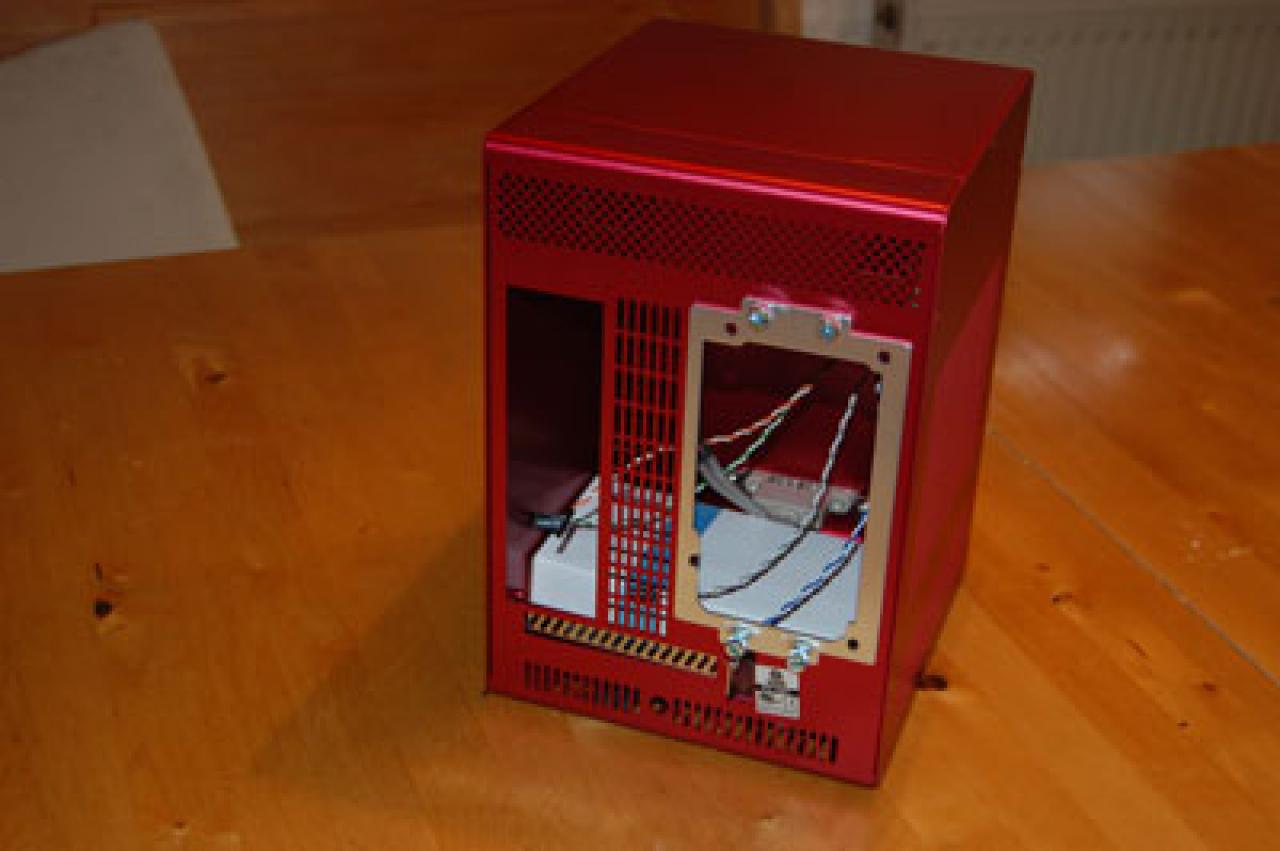 [05/12/2009] PC Games Hardware Extreme: Hello-Kitty-PC im Eigenbau (2)