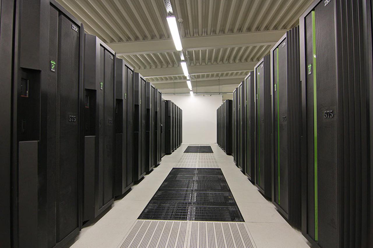 [10/12/2009] Deutsches Klimarechenzentrum HLRE2 Supercomputer IBM Power6 4 800