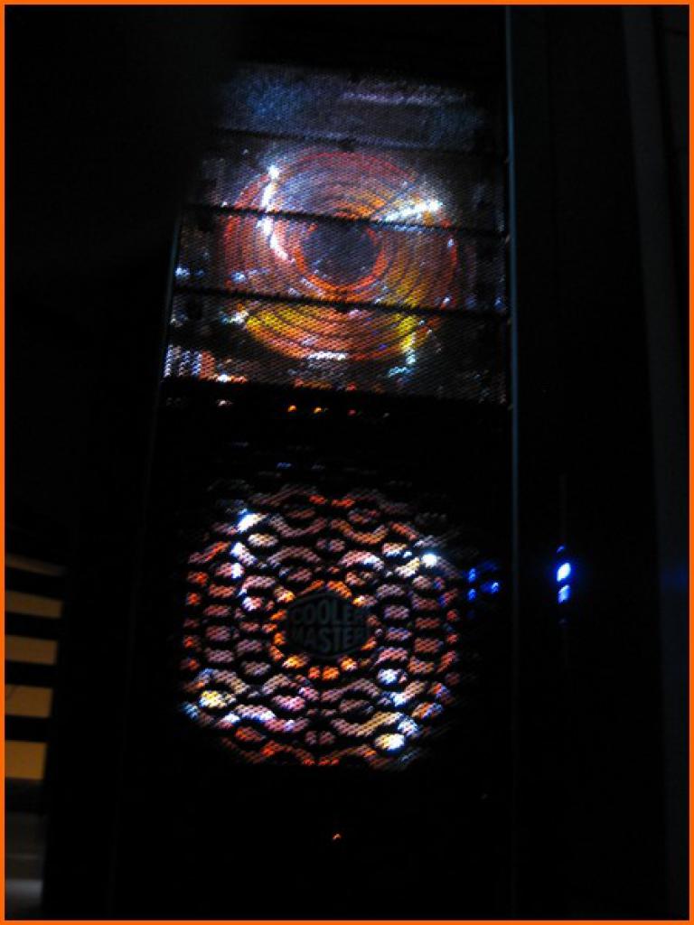 [19/12/2009] Schrauber-Tagebuch: Black-and-Orange-Casemod (45)