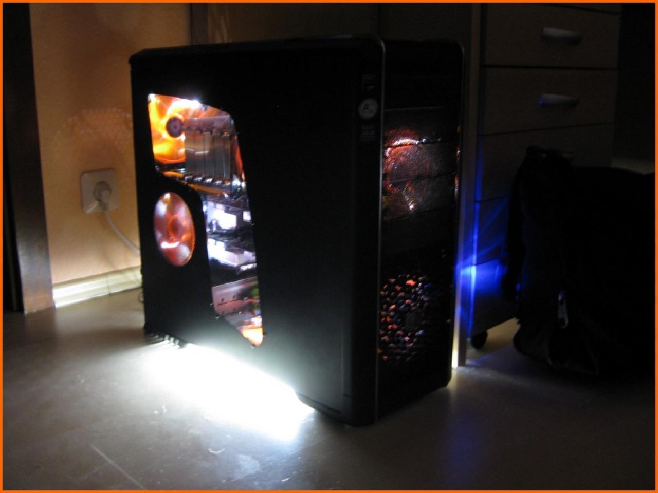 [19/12/2009] Schrauber-Tagebuch: Black-and-Orange-Casemod (48)