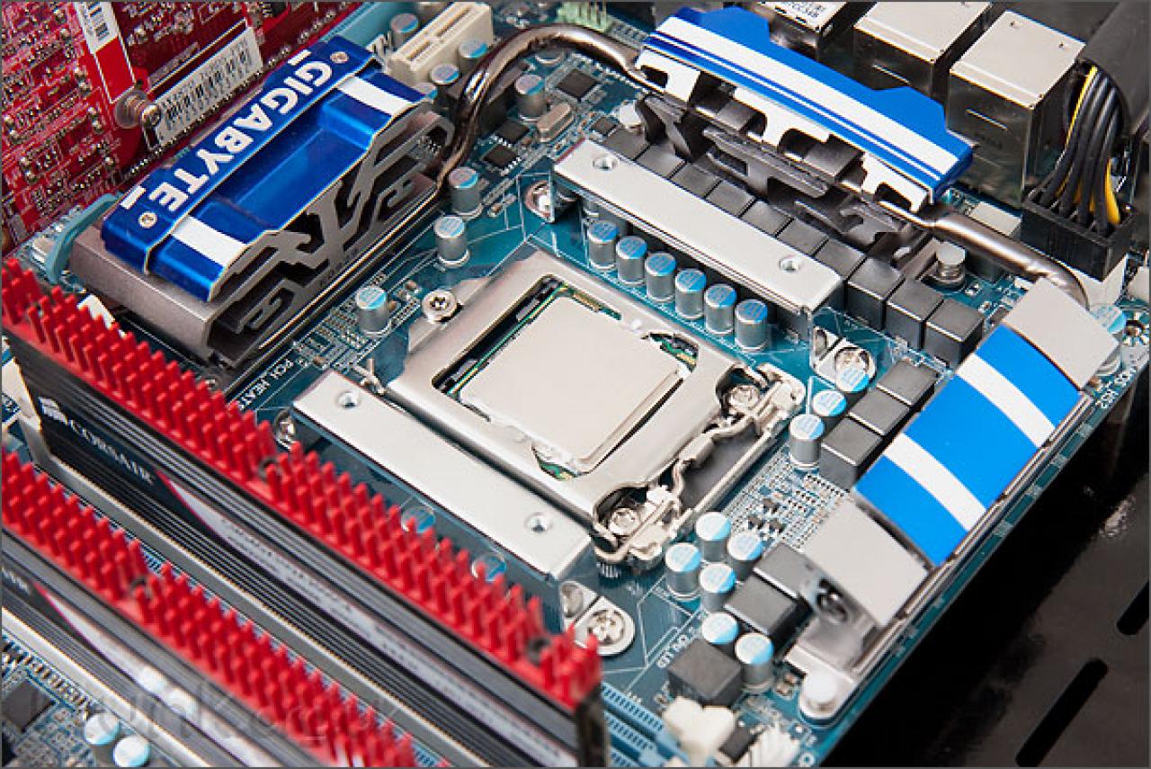 [30/12/2009] LMX-CPU-Kühler von Danamics im Review (10)