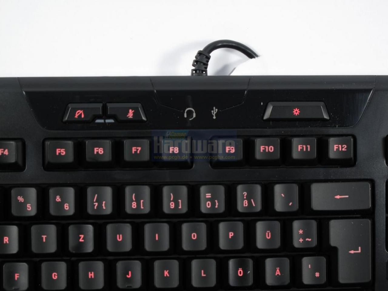 [09/12/2009] Logitech G110 Gaming Tastatur Keyboard 06
