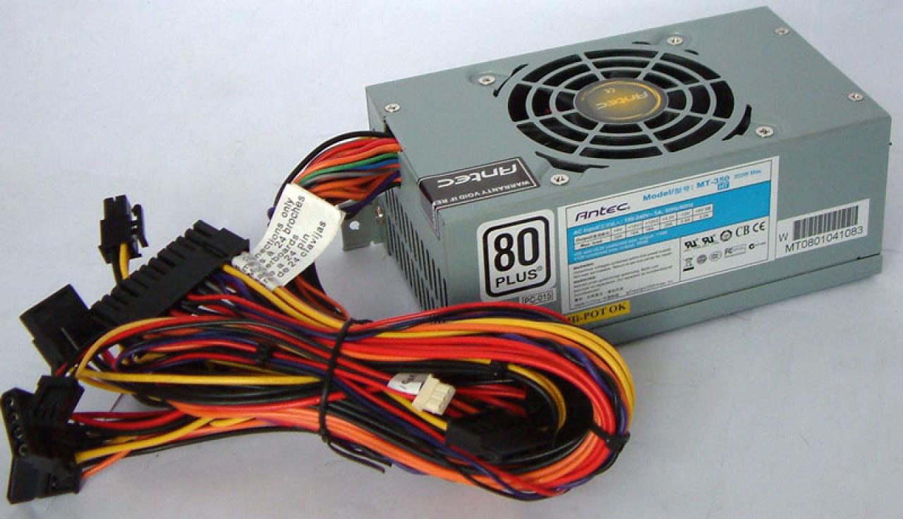 [13/12/2009] PC Games Hardware Extreme: HTPC mit Netzteil-Sleeving (60)