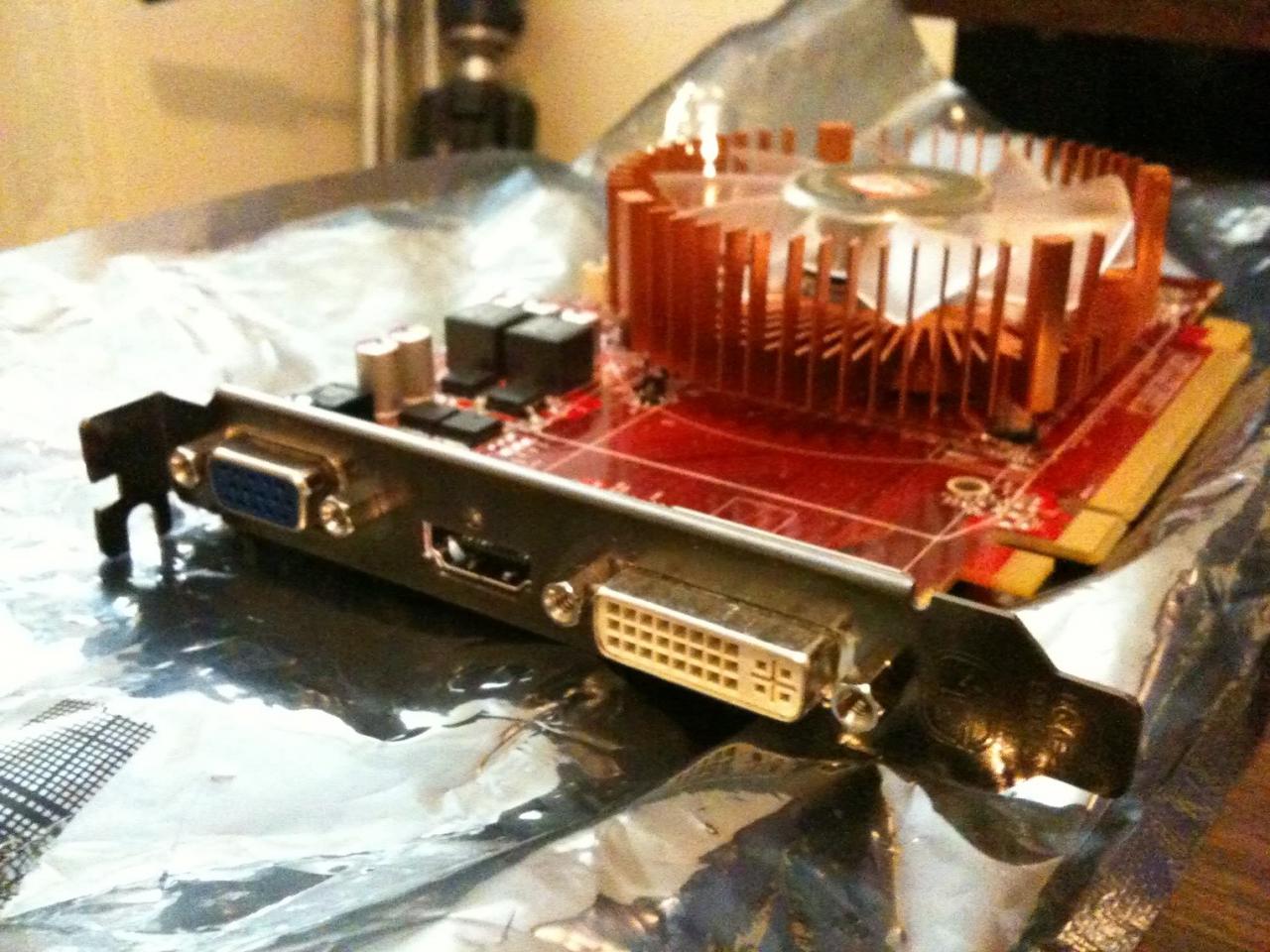 [02/12/2009] Ati Radeon HD 5670 auf Redwood-Basis