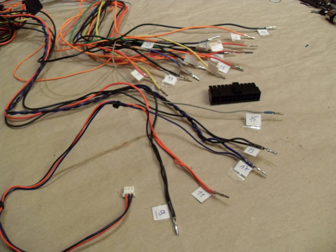 [13/12/2009] PC Games Hardware Extreme: HTPC mit Netzteil-Sleeving (28)