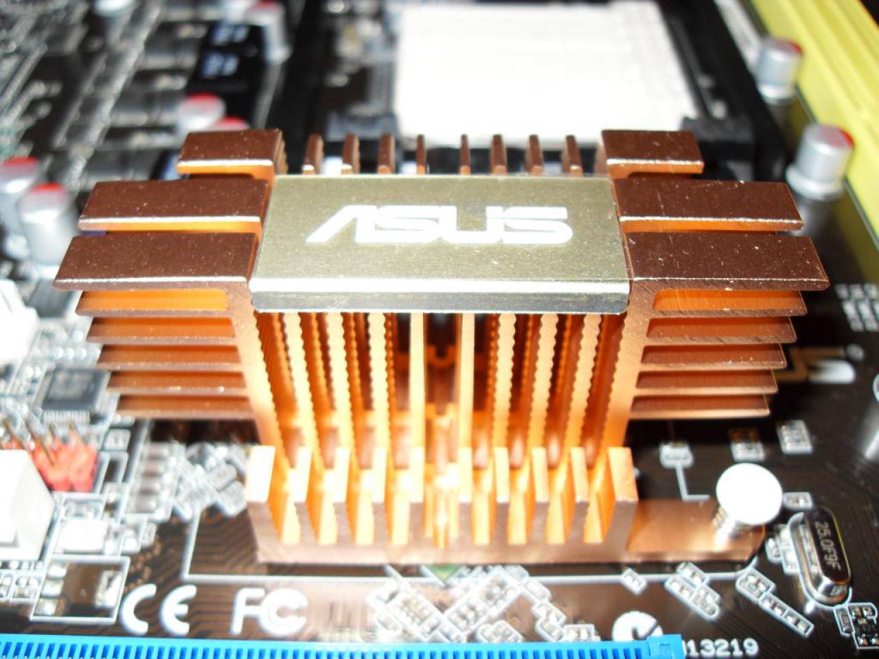 [13/12/2009] PC Games Hardware Extreme: HTPC mit Netzteil-Sleeving (33)