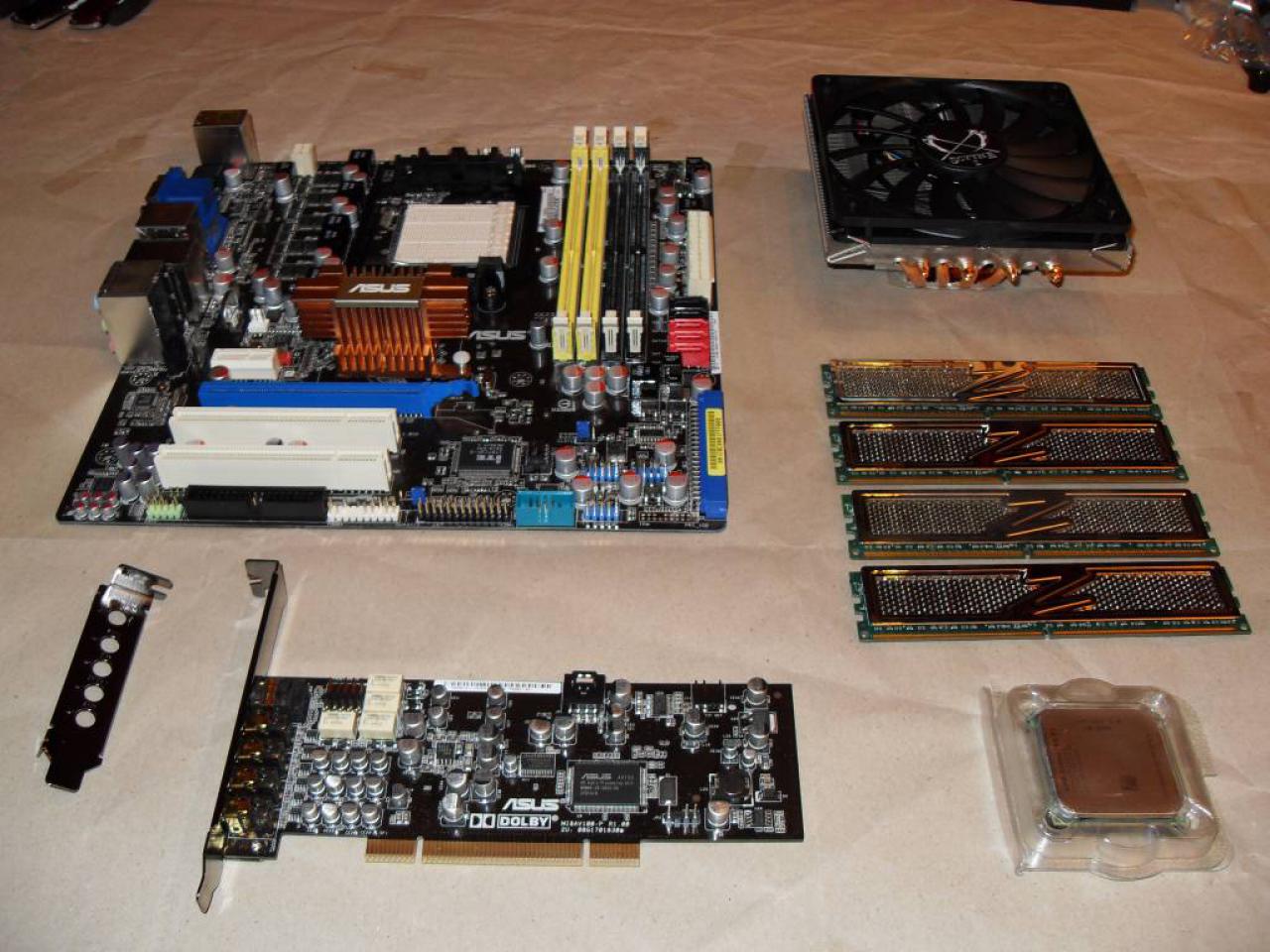 [13/12/2009] PC Games Hardware Extreme: HTPC mit Netzteil-Sleeving (39)