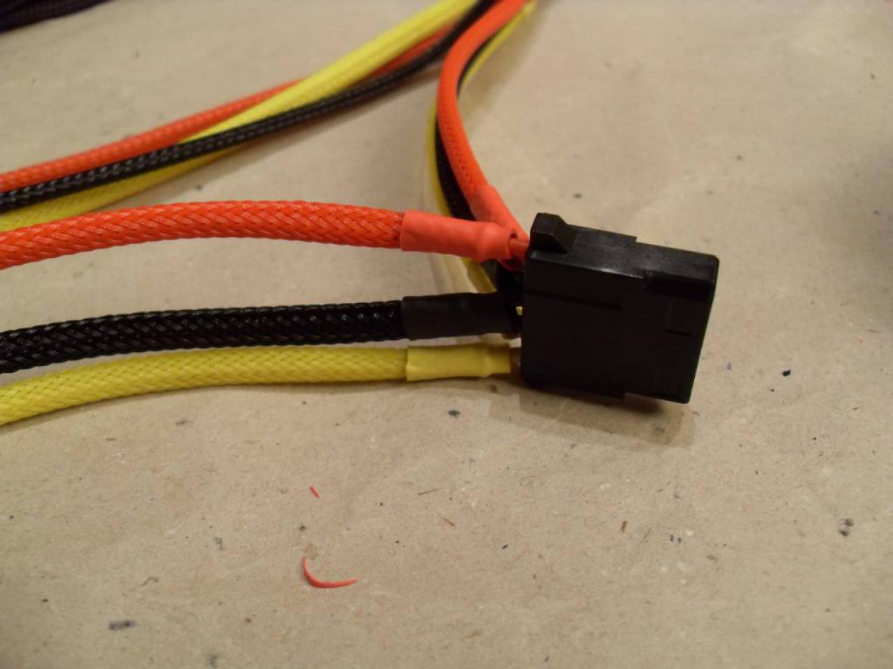 [13/12/2009] PC Games Hardware Extreme: HTPC mit Netzteil-Sleeving (54)