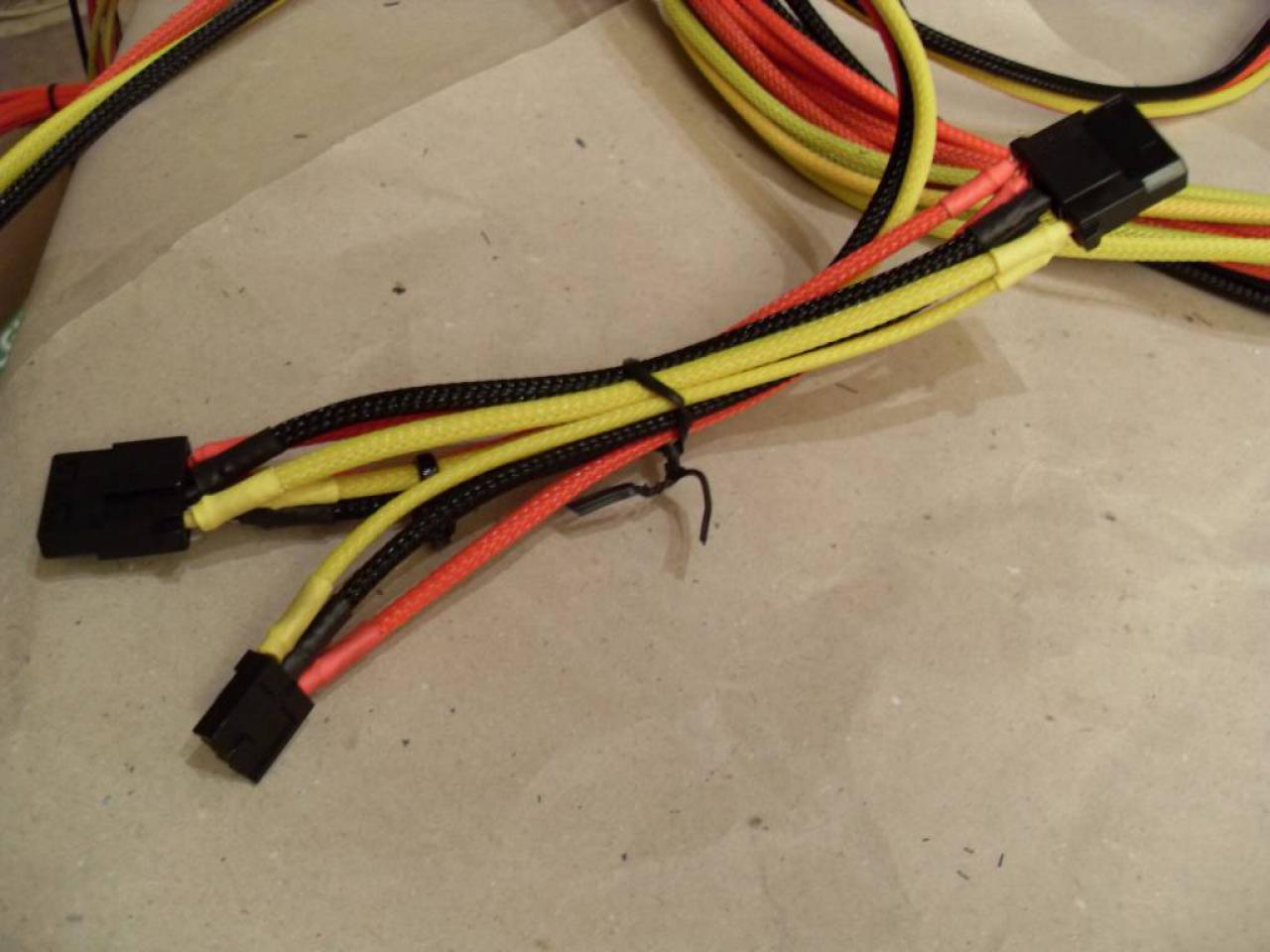 [13/12/2009] PC Games Hardware Extreme: HTPC mit Netzteil-Sleeving (56)