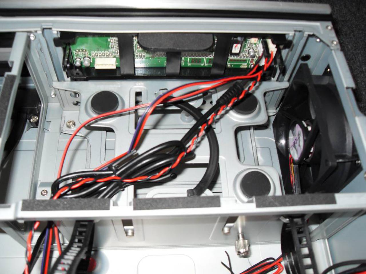 [13/12/2009] PC Games Hardware Extreme: HTPC mit Netzteil-Sleeving (7)