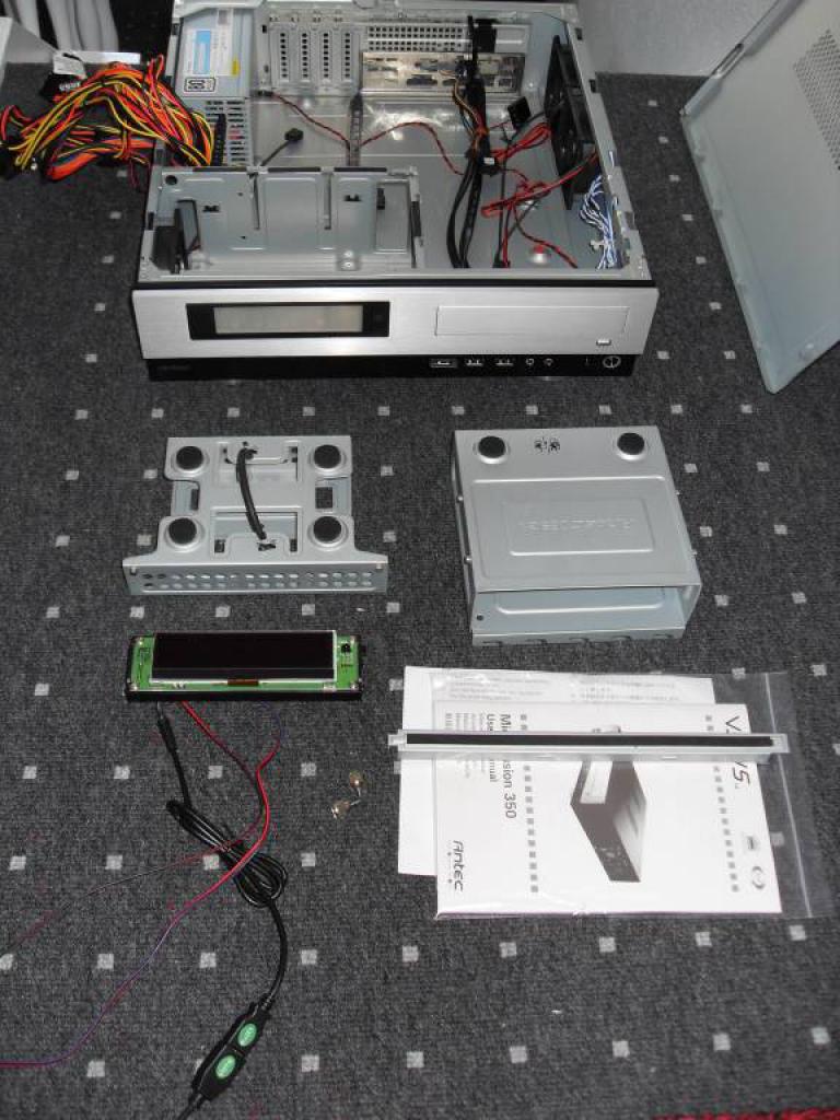 [13/12/2009] PC Games Hardware Extreme: HTPC mit Netzteil-Sleeving (8)