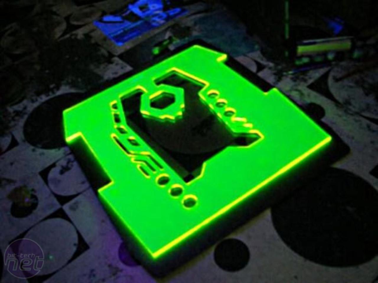 [29/12/2009] Casemod Cosmos Dragon von Martin und Stefan Blass (1)
