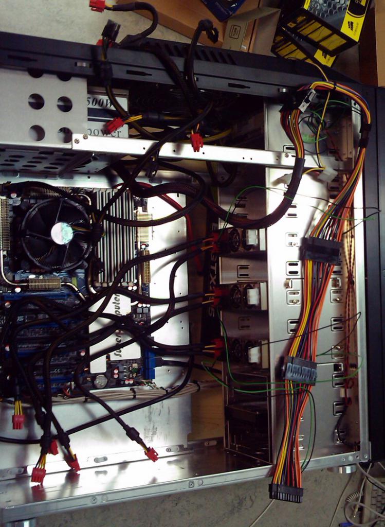 [15/12/2009] Mini-Supercomputer Fastra II (12)
