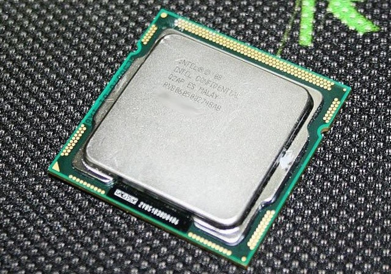 [17/12/2009] Intel Core i7 810 (2,13 GHz Lynnfield) in China gesichtet