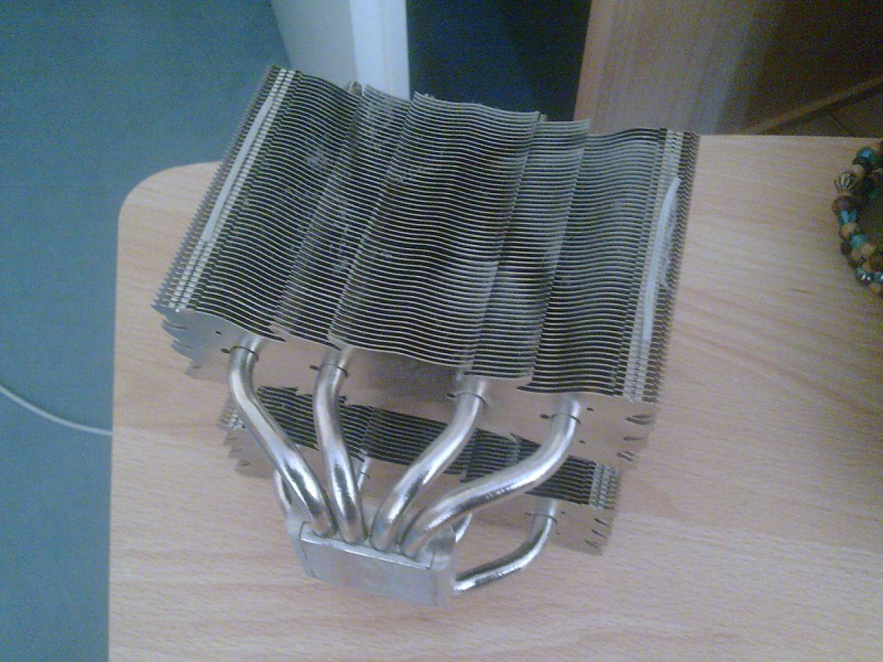 [26/12/2009] Sehenswerte Lamborghini-Casemod im PC-Games-Hardware-Extreme-Forum (23)