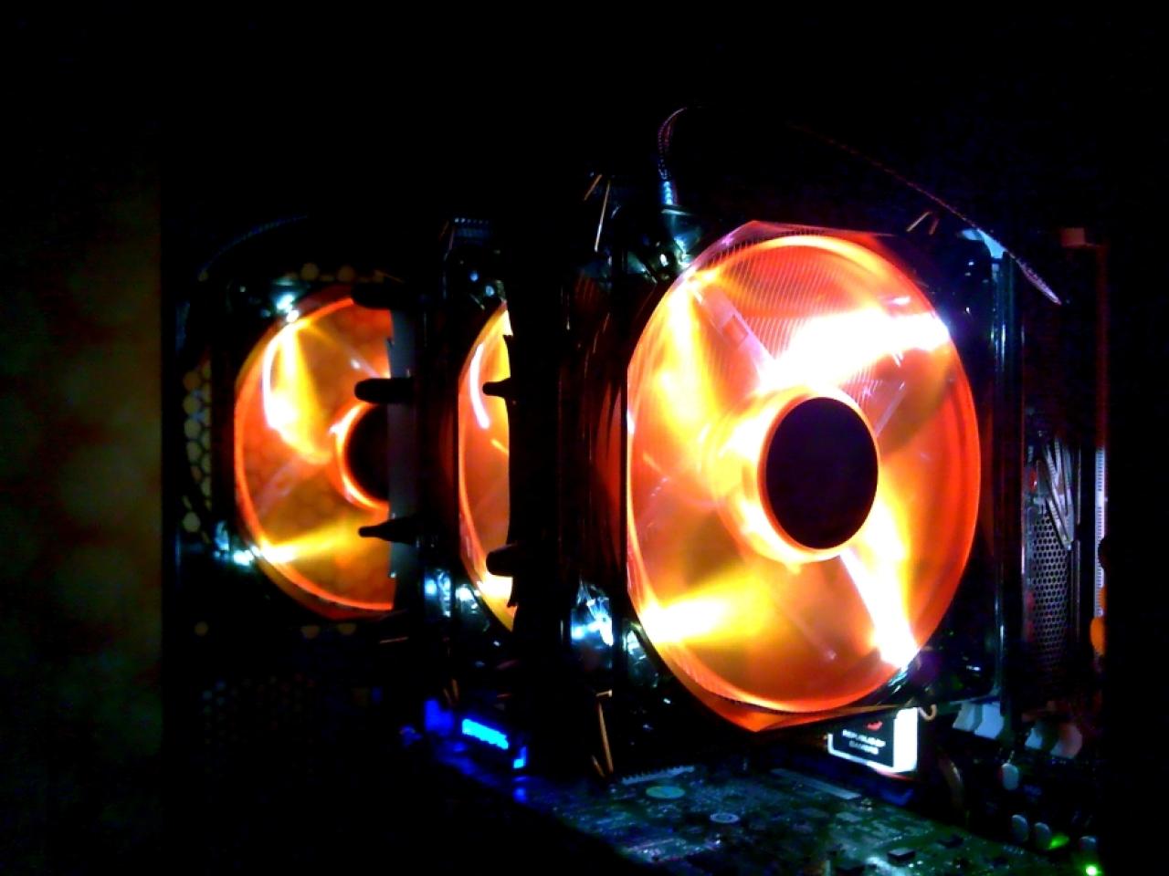 [26/12/2009] Sehenswerte Lamborghini-Casemod im PC-Games-Hardware-Extreme-Forum (16)