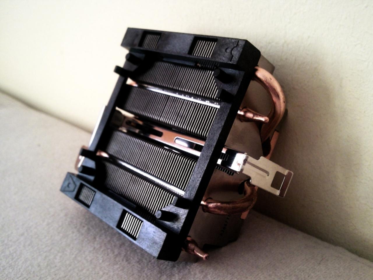 [26/12/2009] Sehenswerte Lamborghini-Casemod im PC-Games-Hardware-Extreme-Forum (18)