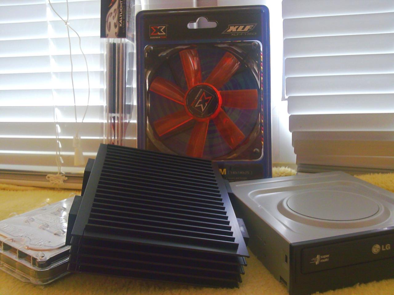 [26/12/2009] Sehenswerte Lamborghini-Casemod im PC-Games-Hardware-Extreme-Forum (39)