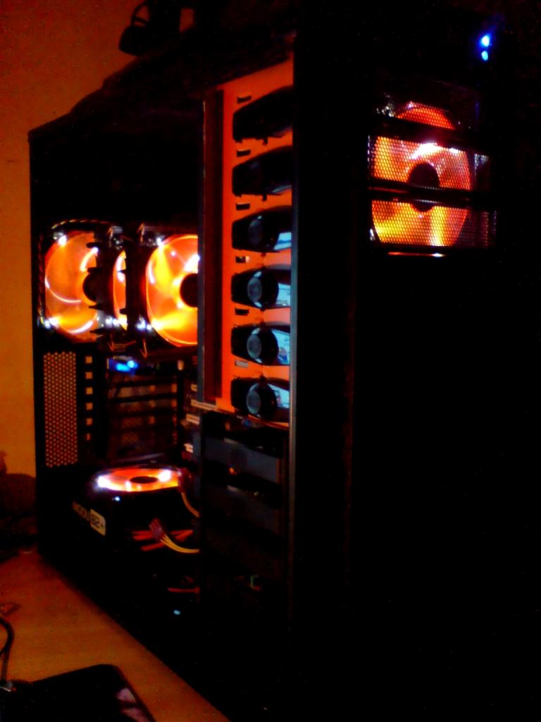 [26/12/2009] Sehenswerte Lamborghini-Casemod im PC-Games-Hardware-Extreme-Forum (55)