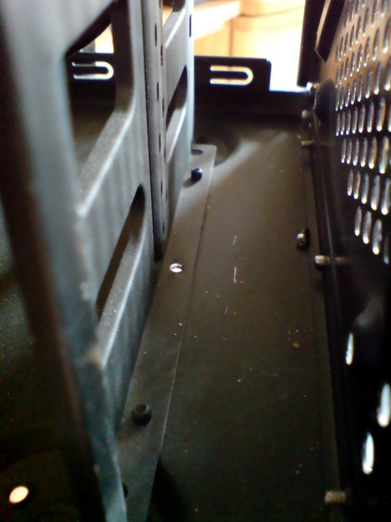 [26/12/2009] Sehenswerte Lamborghini-Casemod im PC-Games-Hardware-Extreme-Forum (56)