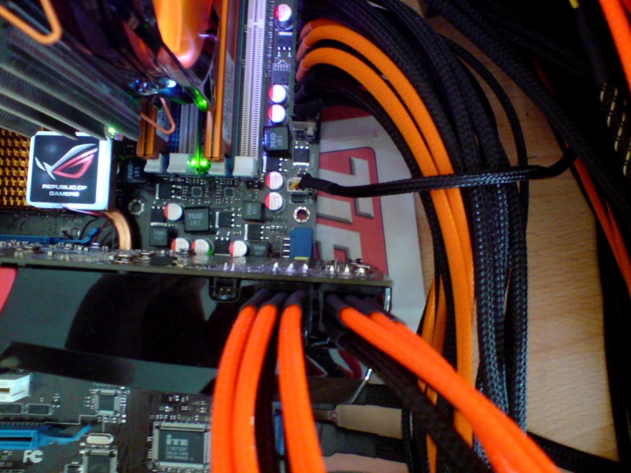 [26/12/2009] Sehenswerte Lamborghini-Casemod im PC-Games-Hardware-Extreme-Forum (67)