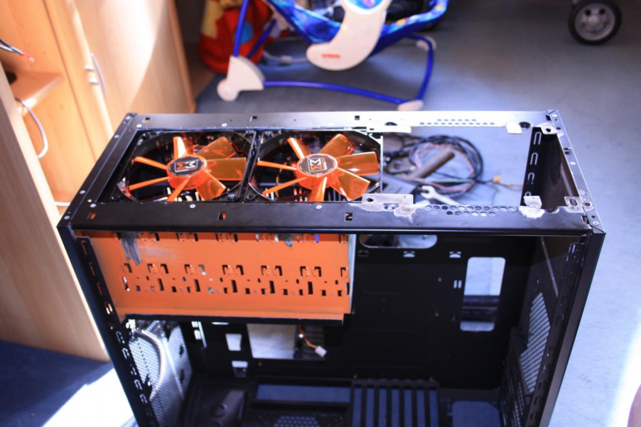 [26/12/2009] Sehenswerte Lamborghini-Casemod im PC-Games-Hardware-Extreme-Forum (69)