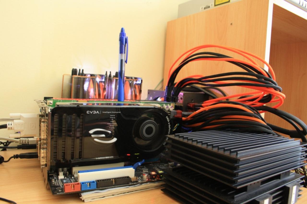 [26/12/2009] Sehenswerte Lamborghini-Casemod im PC-Games-Hardware-Extreme-Forum (74)