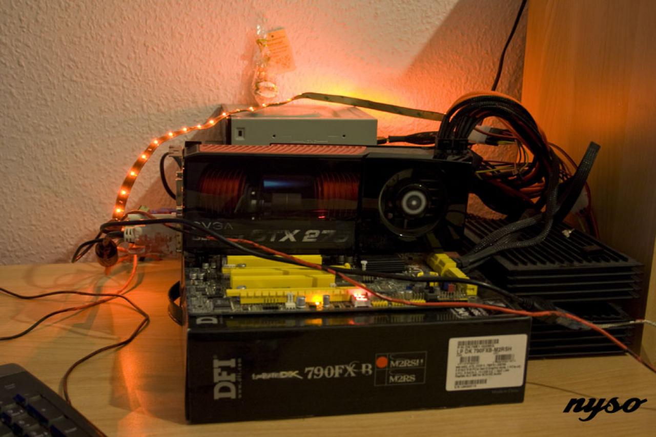 [26/12/2009] Sehenswerte Lamborghini-Casemod im PC-Games-Hardware-Extreme-Forum (78)