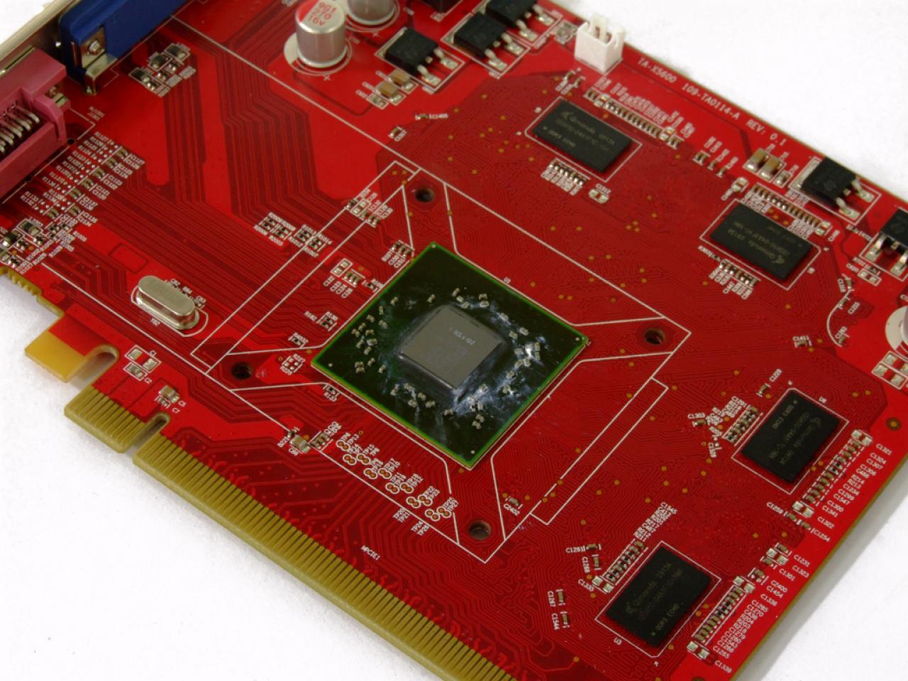 [03/01/2010] Unika Radeon HD 5570 (2)
