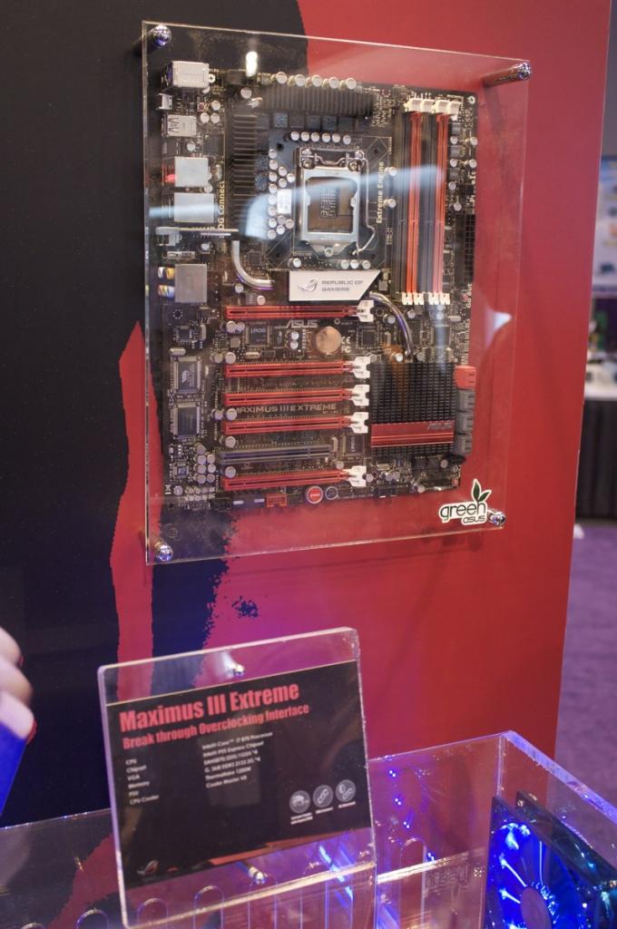 [10/01/2010] Asus Maximus 3 Extreme (2)