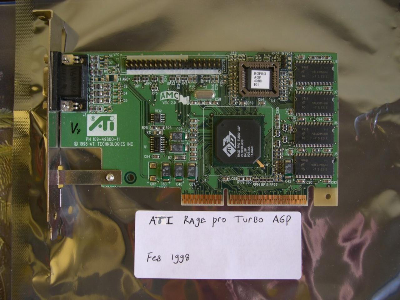 [29/01/2010] Ati Rage Pro Turbo Expert - hier ohne TV-out (c) tga3dx.com: Das Ding habe ich mir Ende der 1990er Jahr gekauft und mich über den TV-Ausgang gefreut – endlich Filmchen am großen Bildschirm. Dass aber anfangs der OpenGL-Treiber gefehlt hat, war ziemlich nervig (Marco Albert).