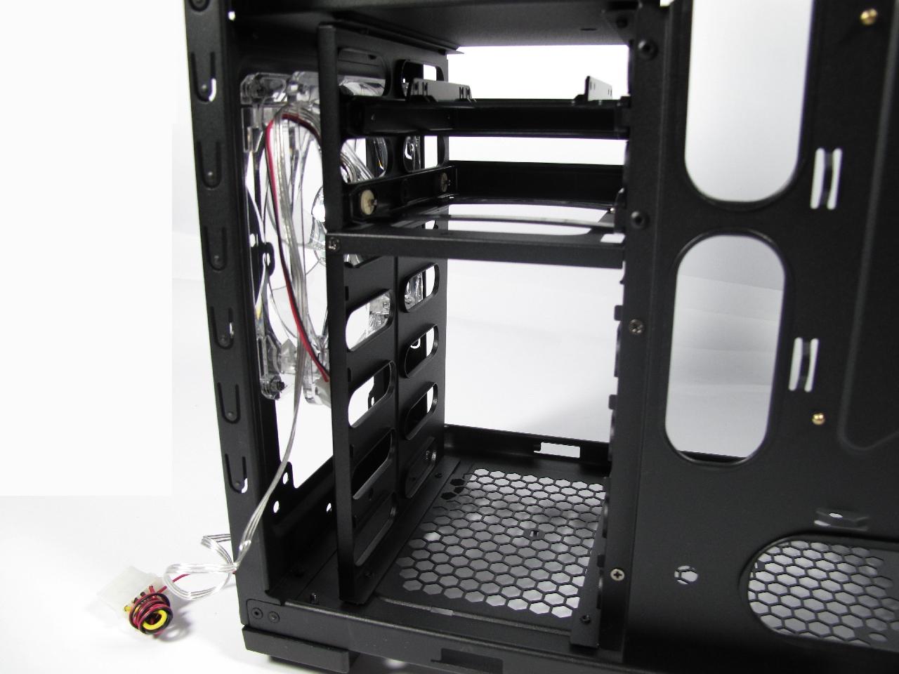 [26/01/2010] Cooler Master CM 690 II Advanced im Test (7)