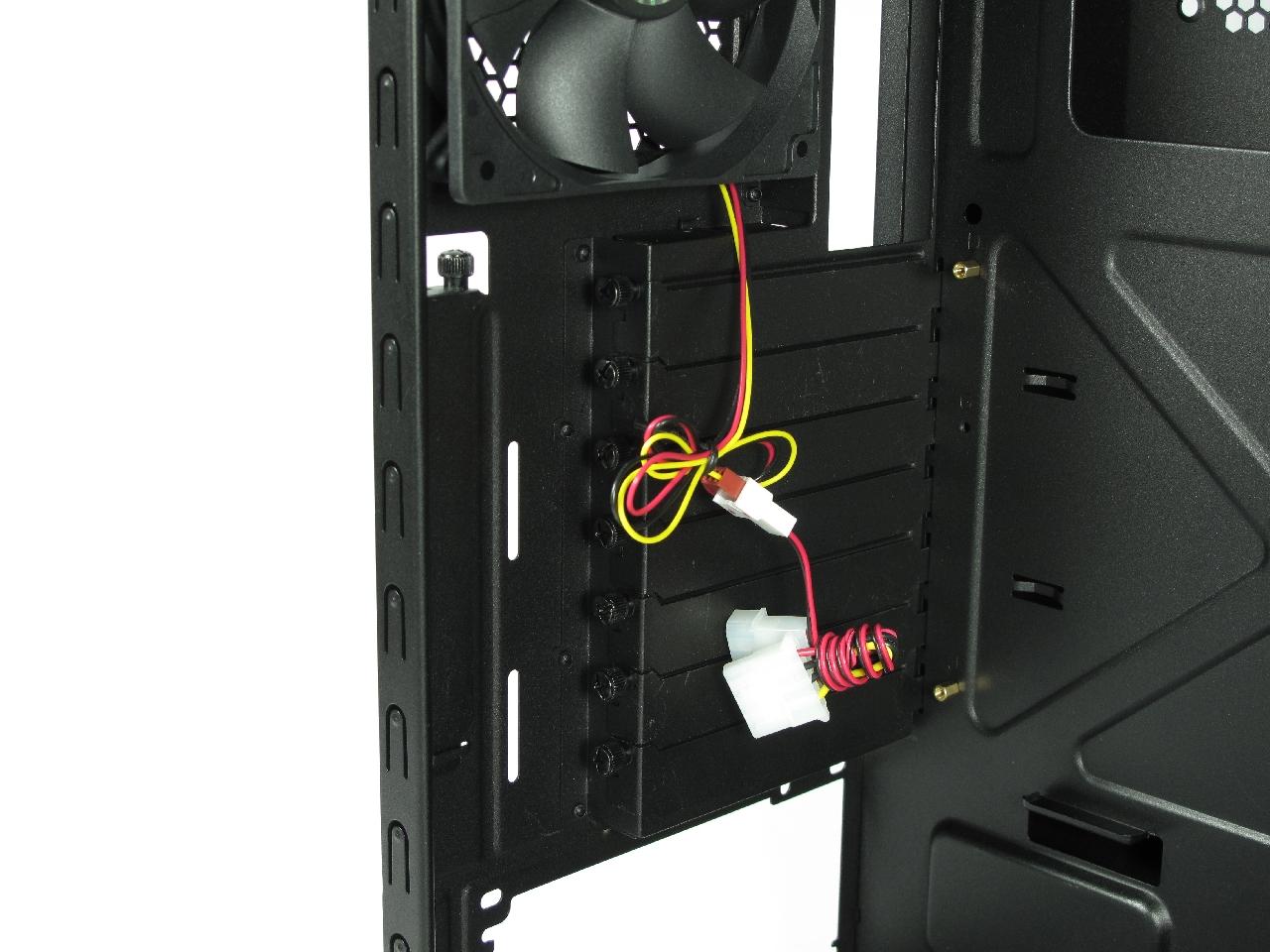 [26/01/2010] Cooler Master CM 690 II Advanced im Test (16)