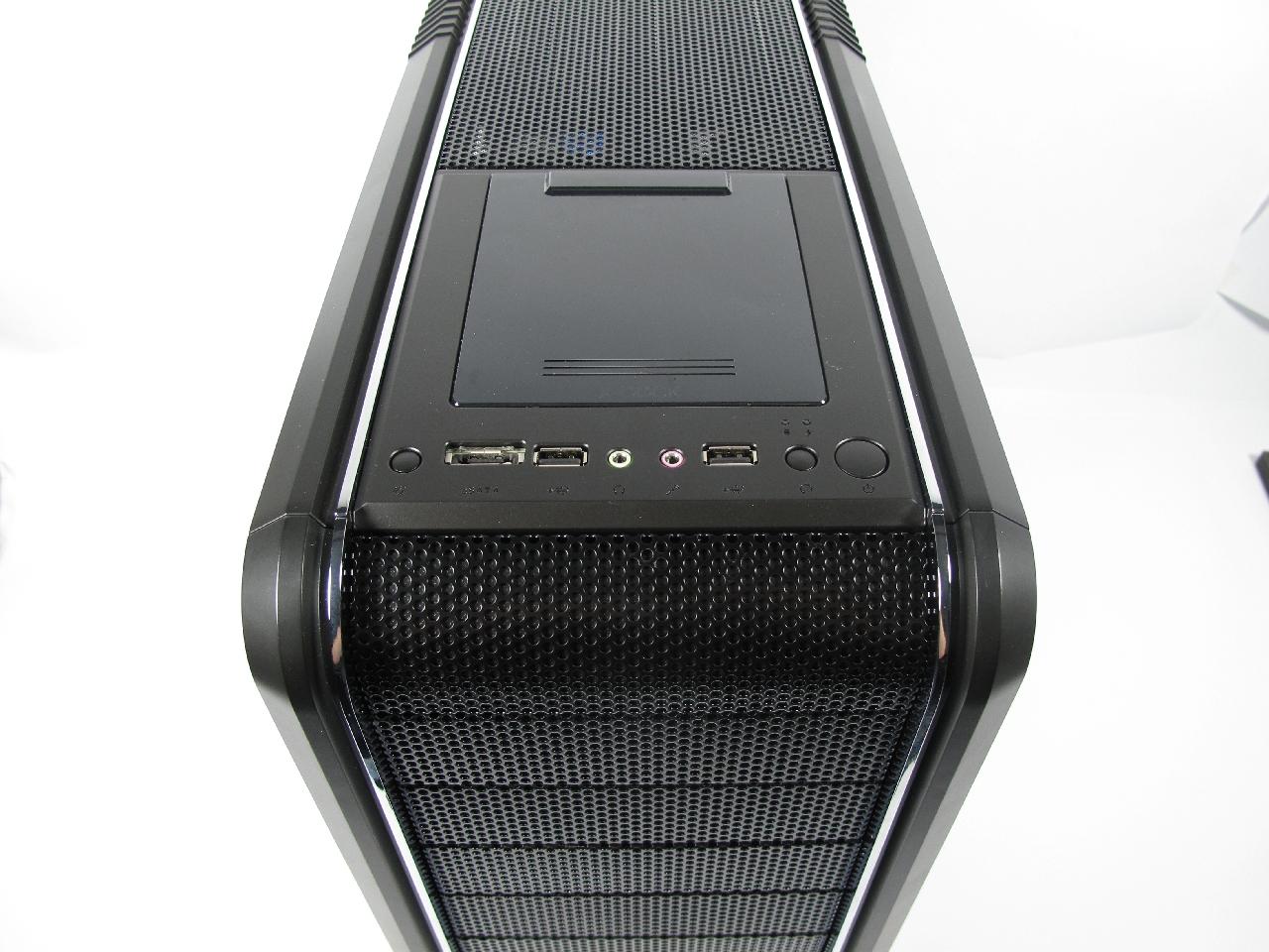 [26/01/2010] Cooler Master CM 690 II Advanced im Test (3)