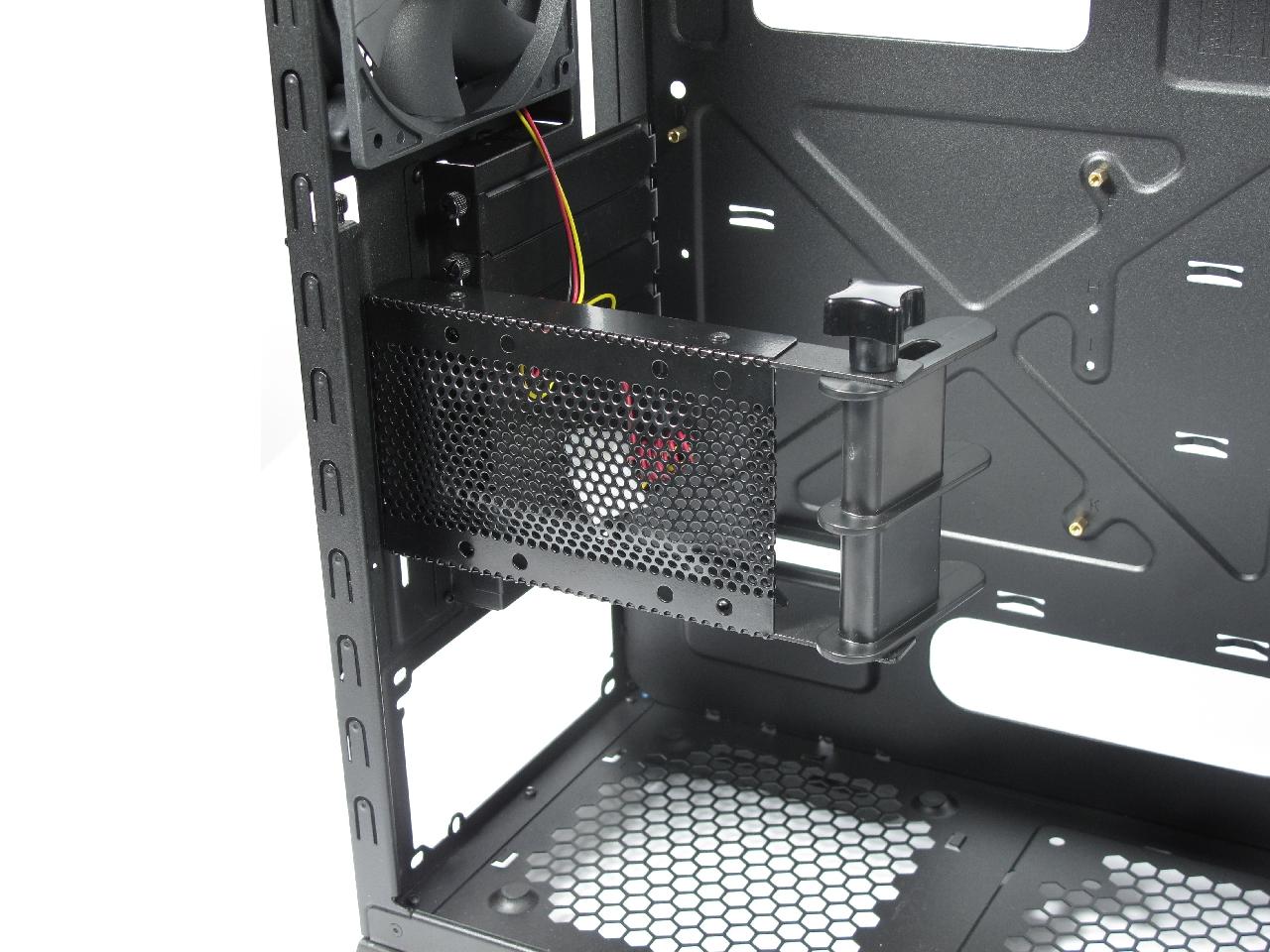 [26/01/2010] Cooler Master CM 690 II Advanced im Test (18)