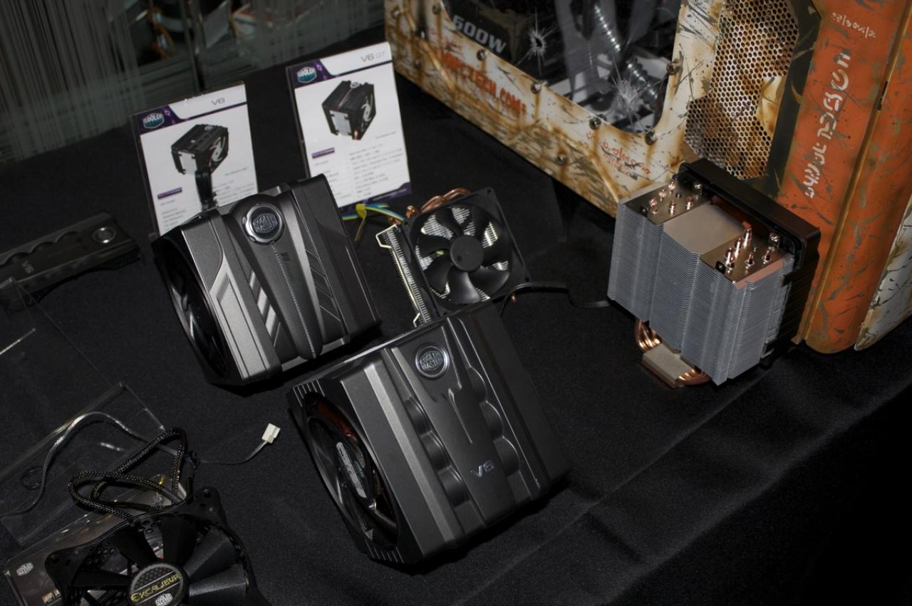 [09/01/2010] Cooler Master mit V6, V6 GT und Vortex Plus auf der CES 2010