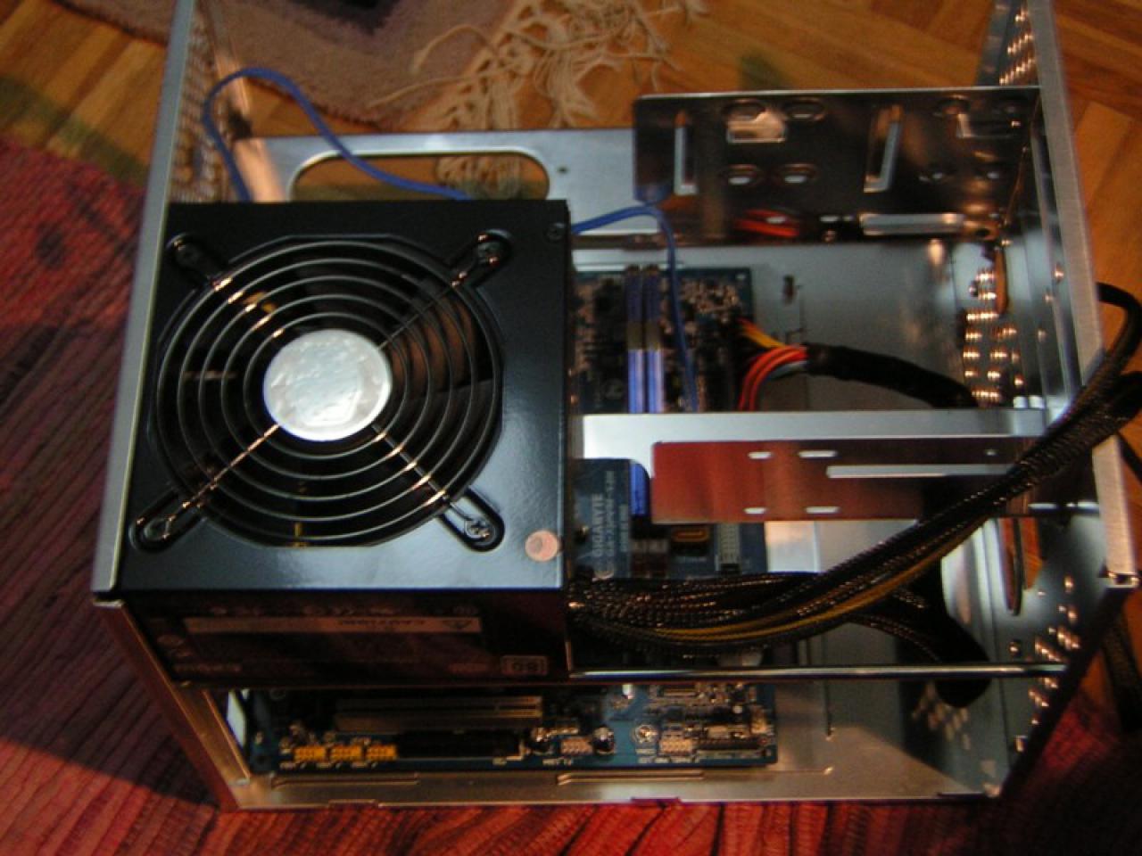 [10/01/2010] Ab auf die Insel: Casemod-Projekt bringt den Sommer in den PC (5)