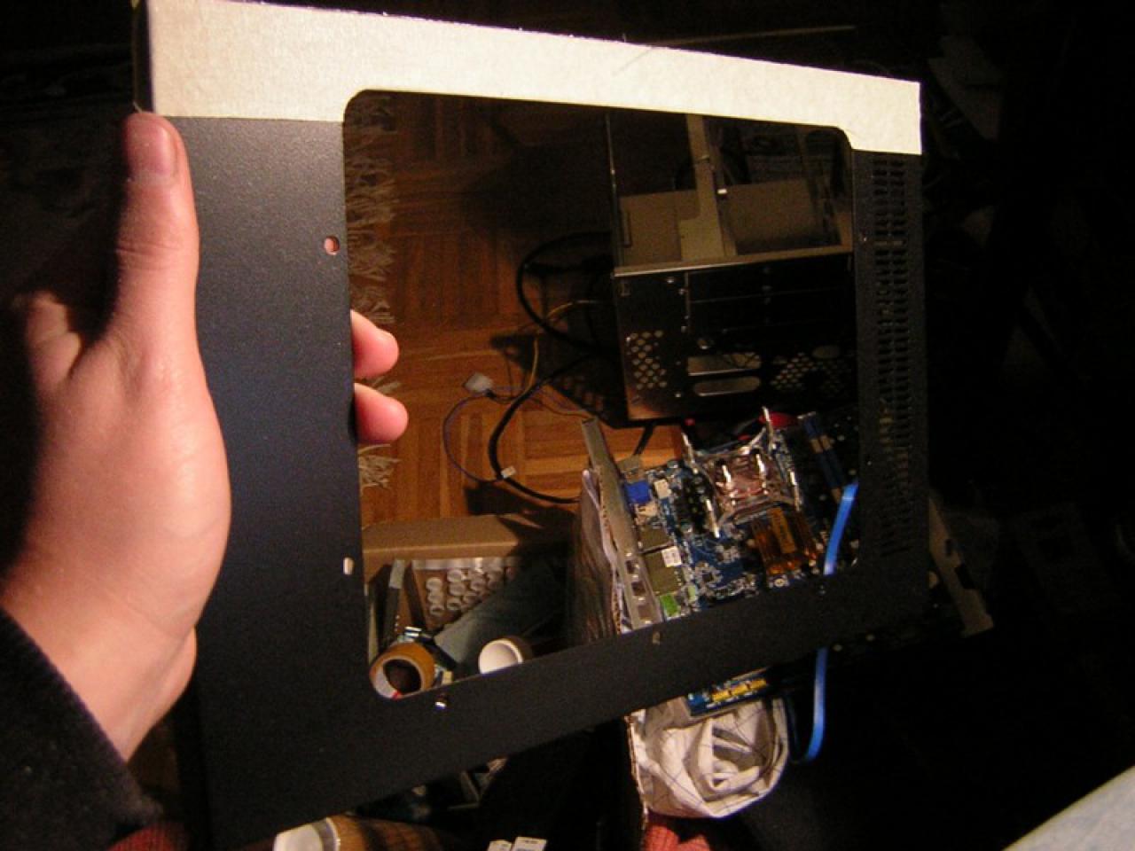 [10/01/2010] Ab auf die Insel: Casemod-Projekt bringt den Sommer in den PC (12)