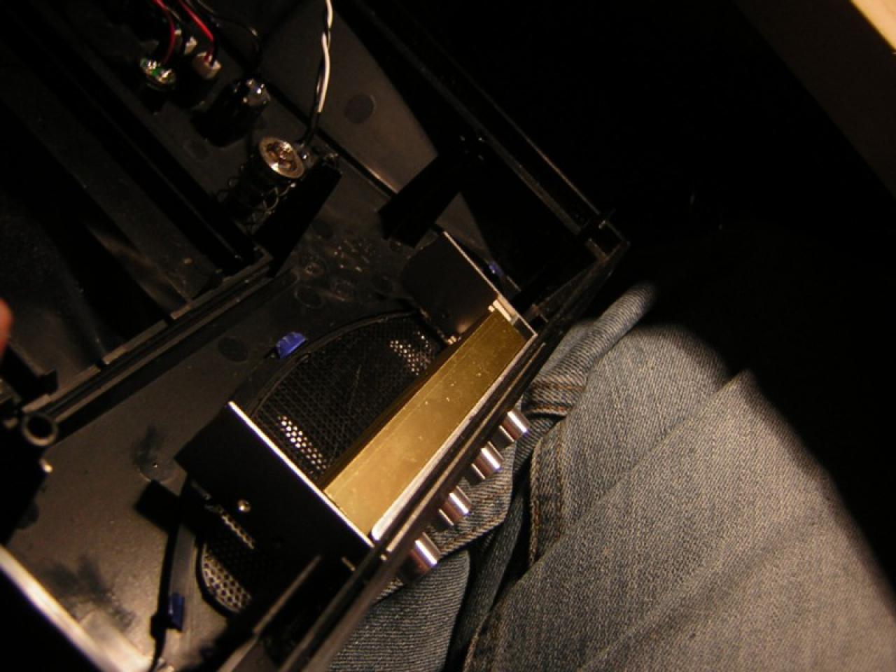[10/01/2010] Ab auf die Insel: Casemod-Projekt bringt den Sommer in den PC (51)