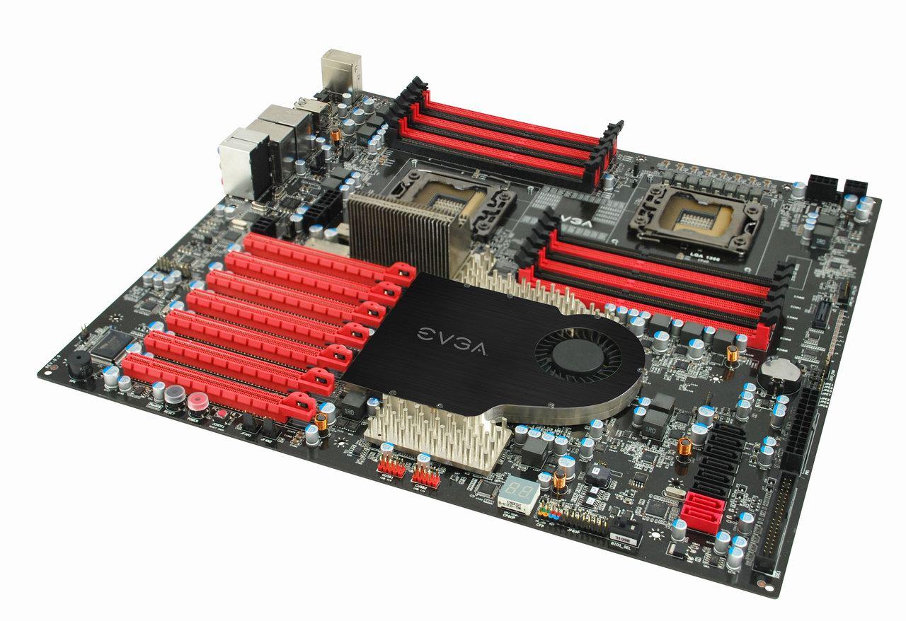 [09/01/2010] EVGA mit Dual-Sockel-Mainboard auf der CES (10)