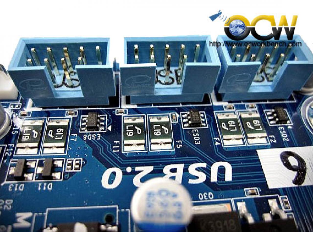 [21/01/2010] Gigabyte GA-890GPA-UD3H mit AMD 890GX-Chipsatz: Fotos und Spezifikationen aufgetaucht (10)