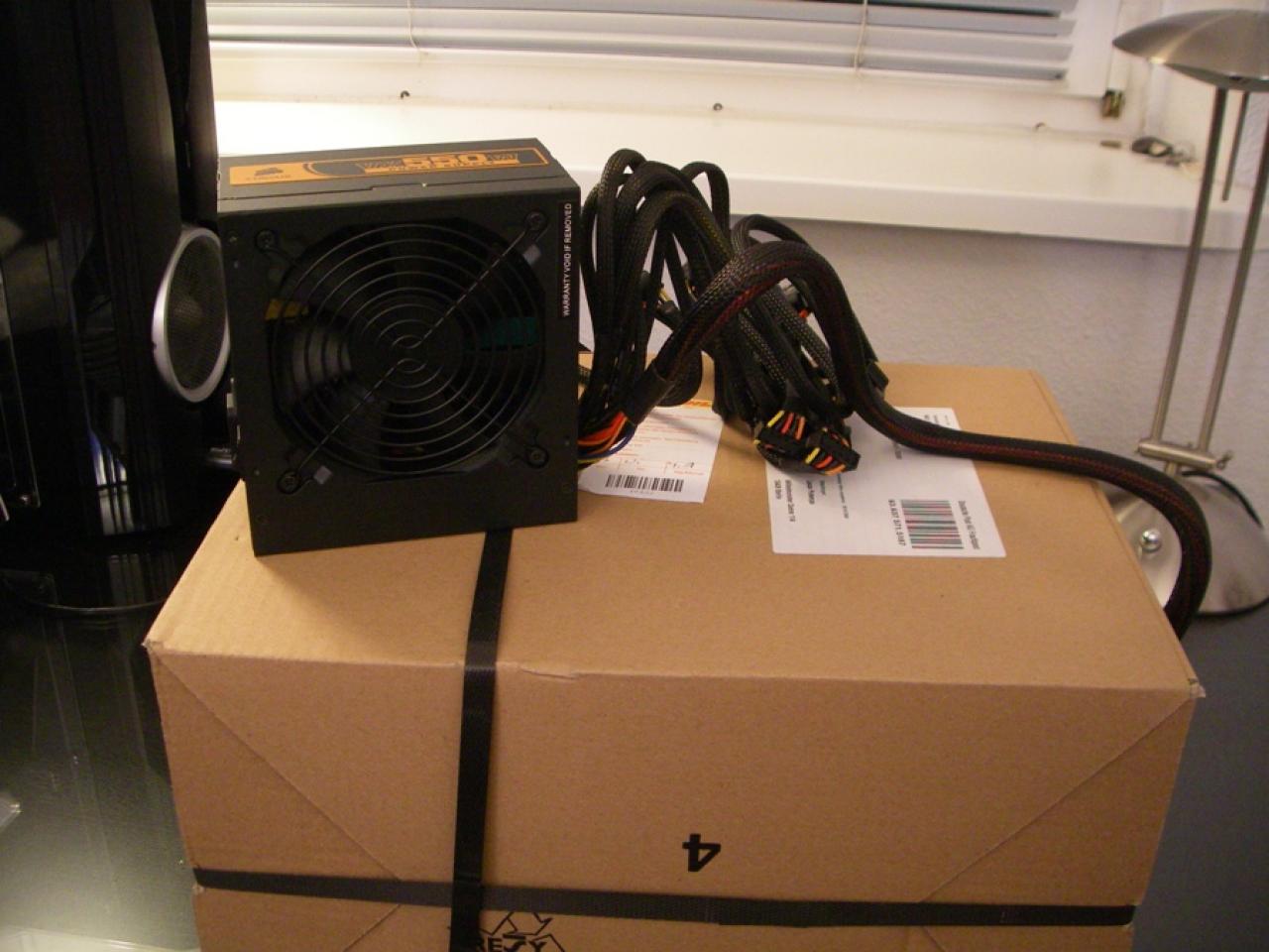 [09/01/2010] Tolles Casemod-Projekt: Schnelles, LAN-taugliches Mini-ITX-System mit Wakü (14)