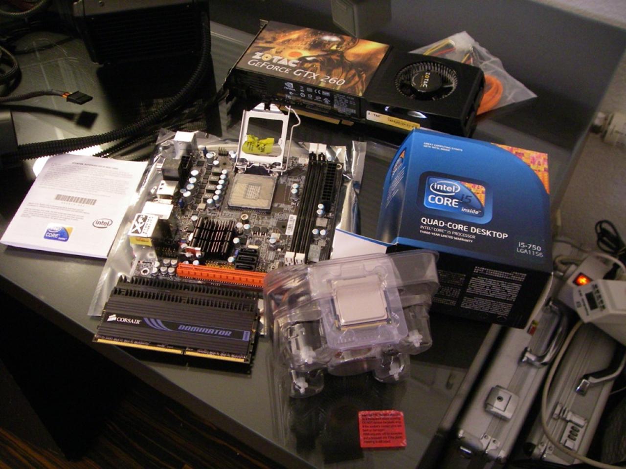 [09/01/2010] Tolles Casemod-Projekt: Schnelles, LAN-taugliches Mini-ITX-System mit Wakü (18)